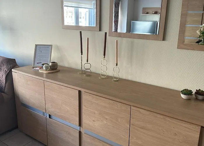 Les Aubépines Appartamento De Panne