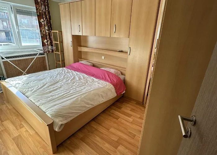 Les Aubépines Appartamento De Panne